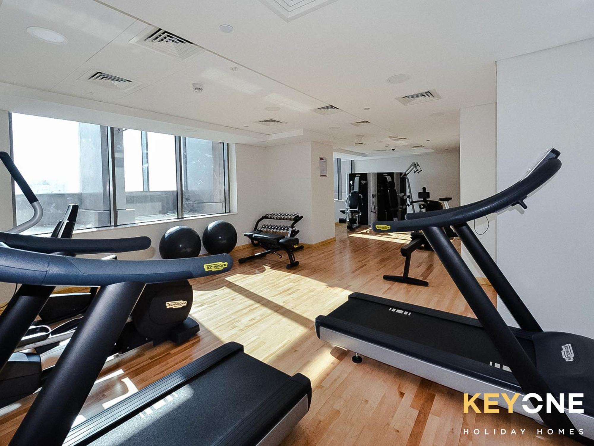 KeyOne - 1BR in Sparkle Tower Dubai Exterior foto